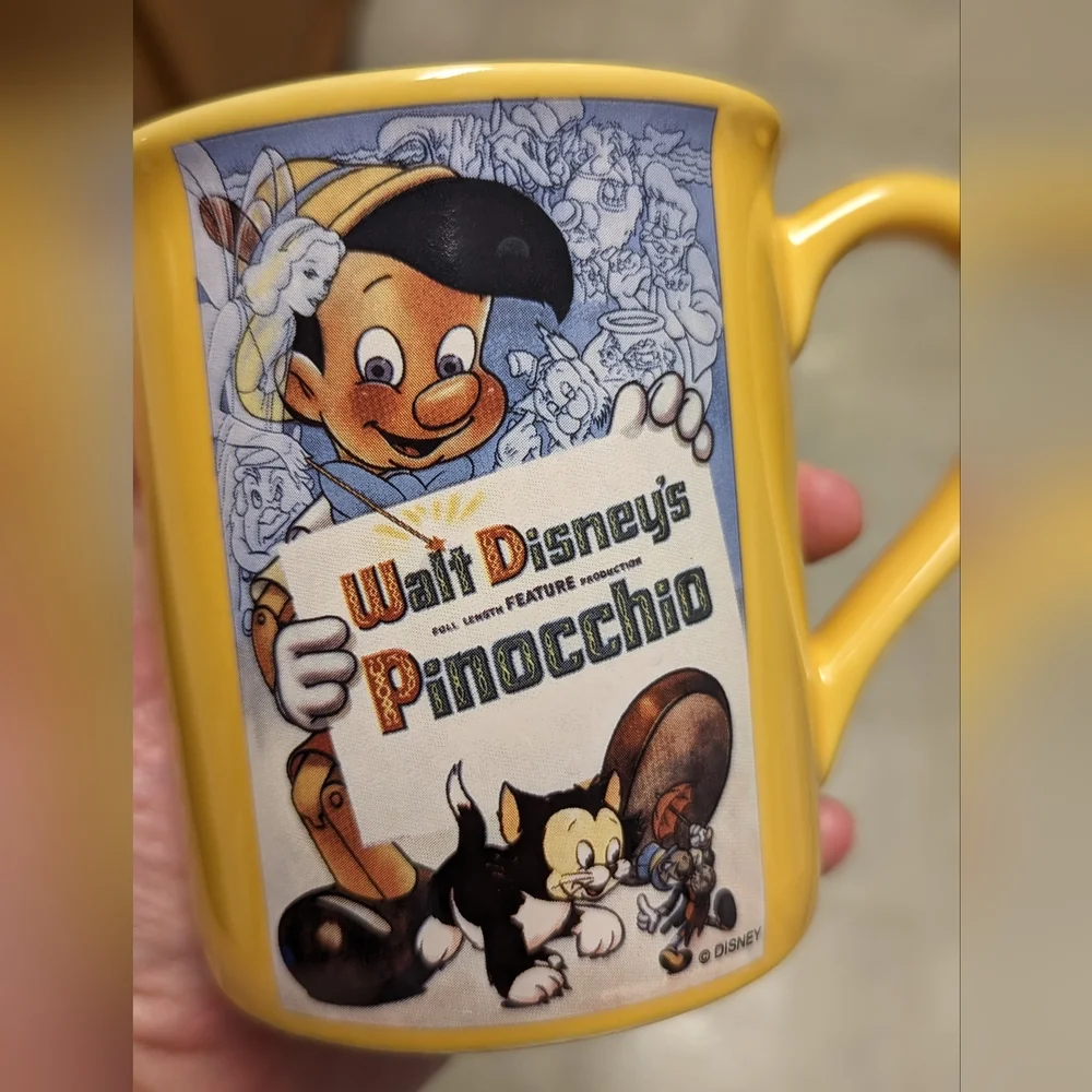 Disney Store Pinocchio yellow movie poster coffee tea mug